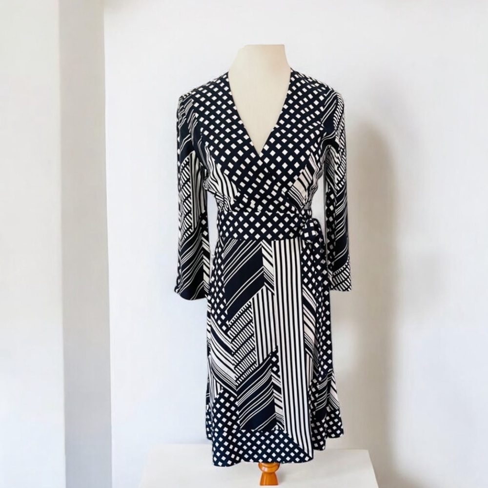 HOBBS LONDON Geometric Wrap Rayon Print dress Size 2